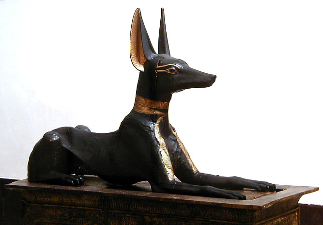Statue von Anubis